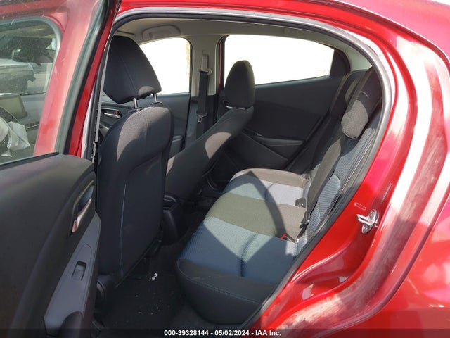 Toyota YARIS L 2019 3MYDLBYV0KY515014 Image 8