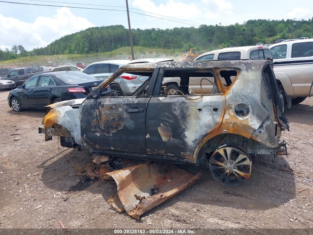 KIA SOUL + 2016 KNDJP3A51G7353912 Image 13
