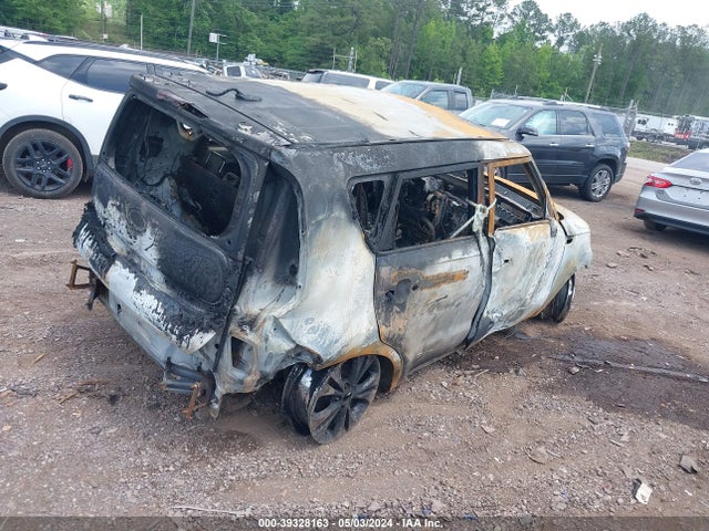 KIA SOUL + 2016 KNDJP3A51G7353912 Image 4