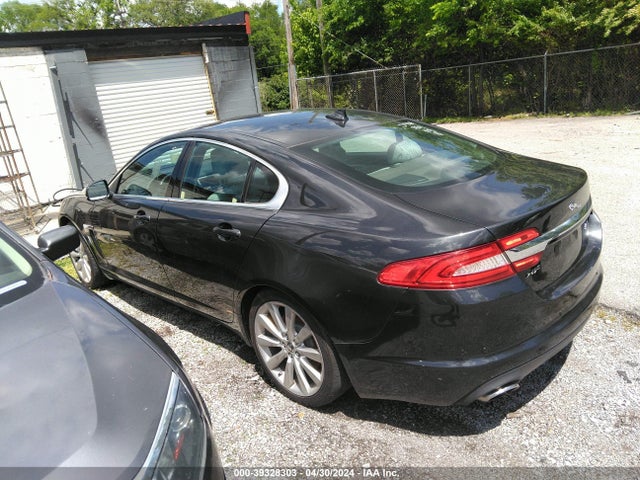 2013 JAGUAR XF SAJWJ0EF0D8S79964 Photo 2