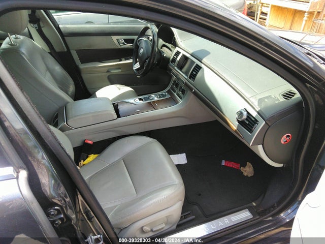2013 JAGUAR XF SAJWJ0EF0D8S79964 Photo 4