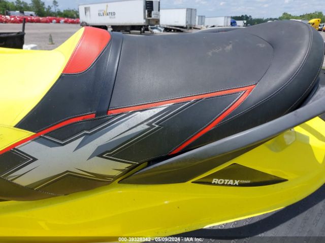 2015 SEADOO SEADOO YDV09166B515      Photo 9