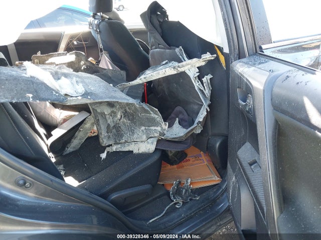 Toyota Rav4 Xle 2015 JTMRFREV4FJ045735 Image 8