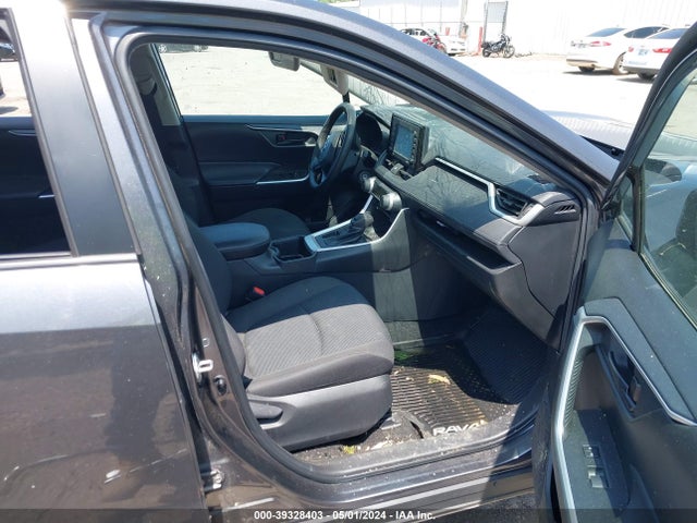 Toyota RAV4 LE 2022 2T3H1RFV8NC191985 Image 5