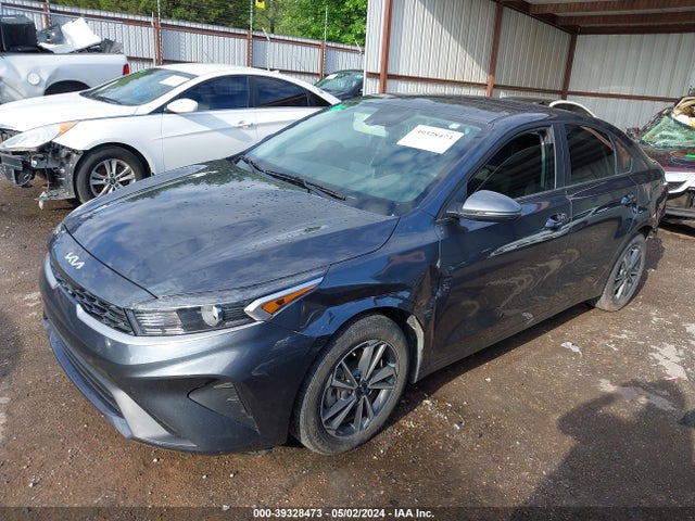 KIA Forte Lxs 2023 3KPF24AD9PE587572 Image 2