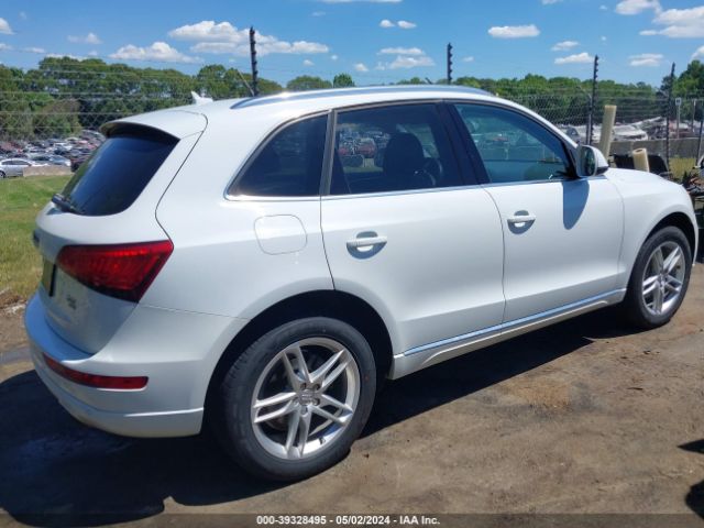 WA1LFAFP3EA096983 Audi Q5 2.0t Premium