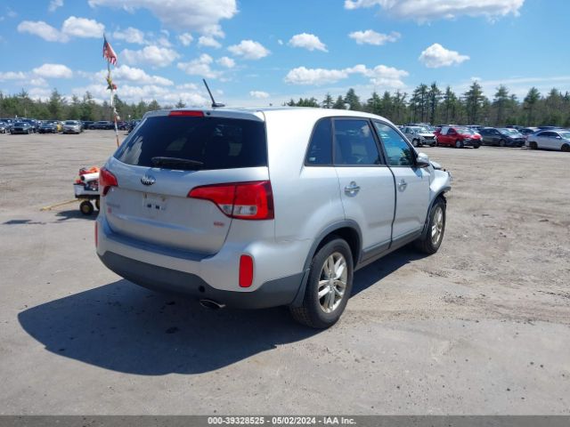 5XYKTCA6XEG487875 KIA SORENTO LX