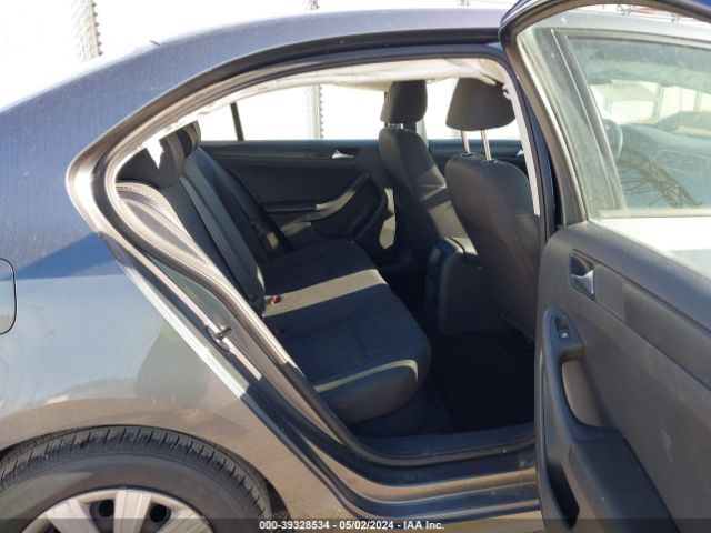 3VW2K7AJXEM353673 Volkswagen Jetta 2.0l S