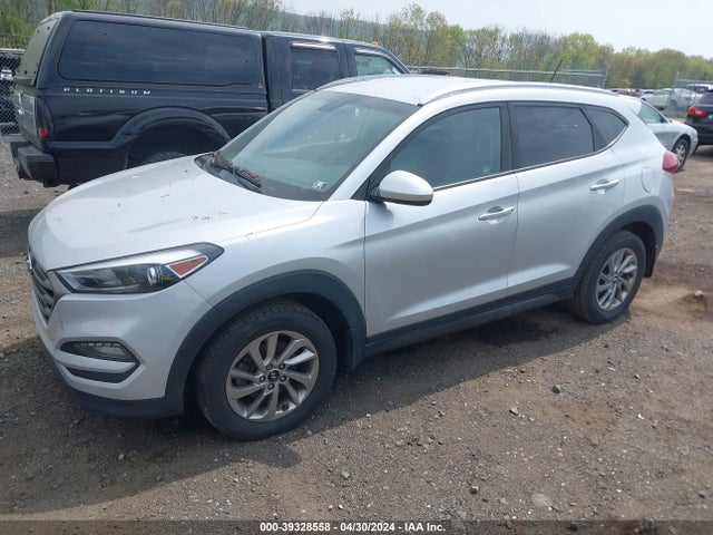Hyundai TUCSON SE 2016 KM8J3CA43GU160810 Image 2