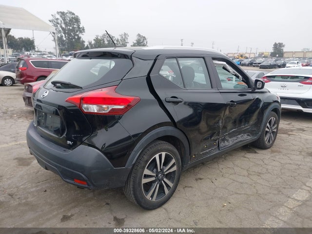 Nissan KICKS SV 2019 3N1CP5CU4KL540433 Image 4