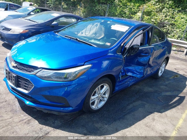Chevrolet Cruze Lt Auto 2018 1G1BE5SM4J7139590 Image 2