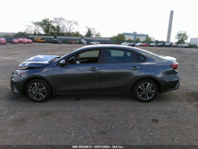 3KPF24AD3RE723729 KIA Forte Lxs