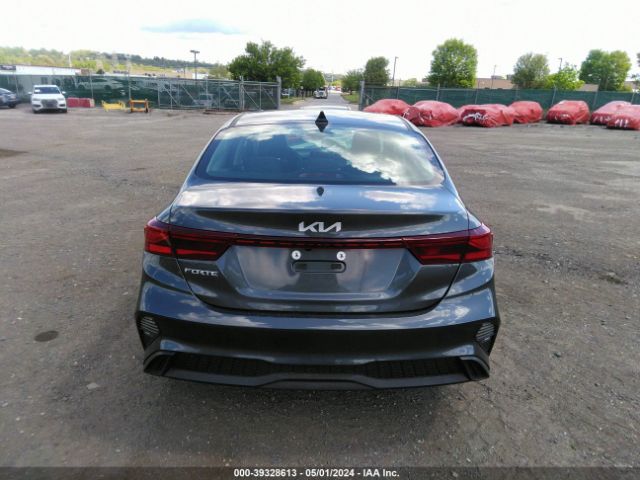 3KPF24AD3RE723729 KIA Forte Lxs