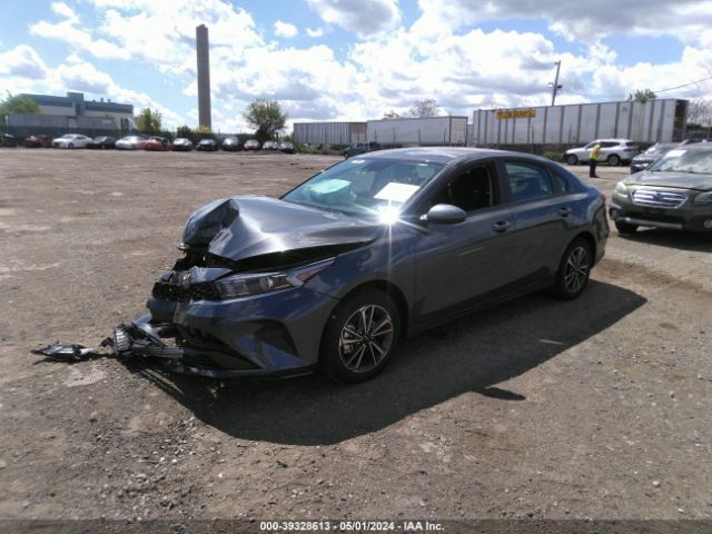 3KPF24AD3RE723729 KIA Forte Lxs