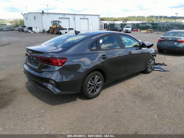 3KPF24AD3RE723729 KIA Forte Lxs