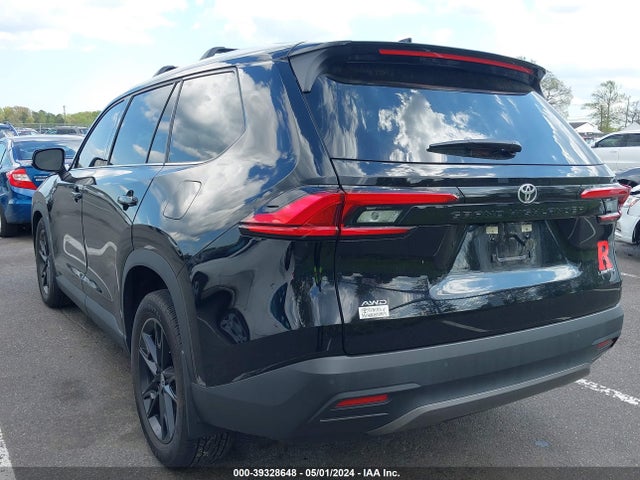 Toyota Grand Highlander Limited 2024 5TDAAAB55RS006452 Image 3