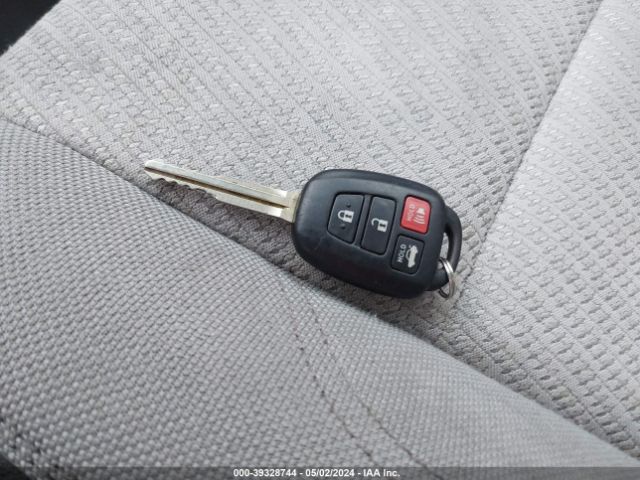 4T4BF1FK5FR514063 Toyota CAMRY LE
