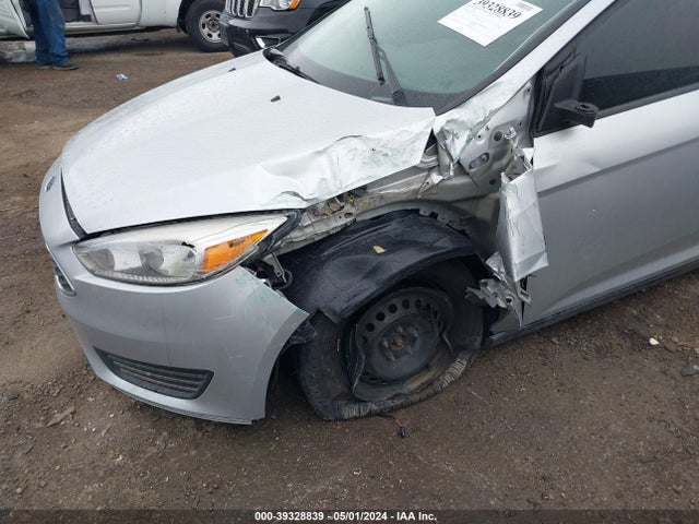 Ford FOCUS S 2017 1FADP3E26HL342299 Image 13