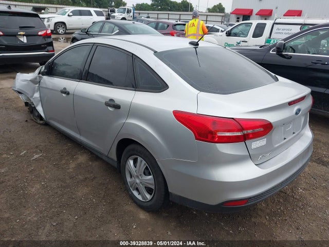 Ford FOCUS S 2017 1FADP3E26HL342299 Image 3