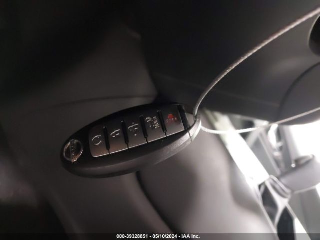 5N1AT2MV0HC878062 Nissan Rogue Sl