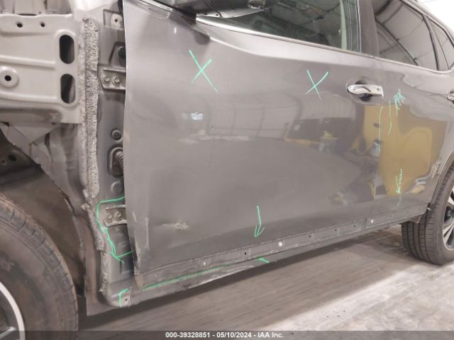 5N1AT2MV0HC878062 Nissan Rogue Sl