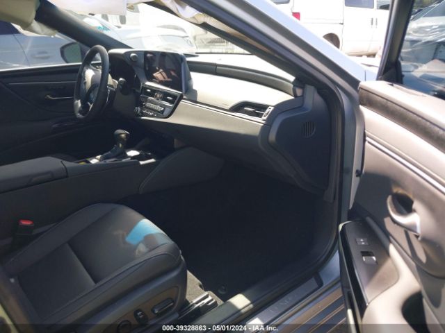 58ADA1C10RU041893 Lexus ES 300H