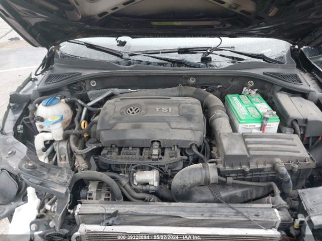 1VWAT7A35FC100791 Volkswagen Passat 1.8t Limited Edition