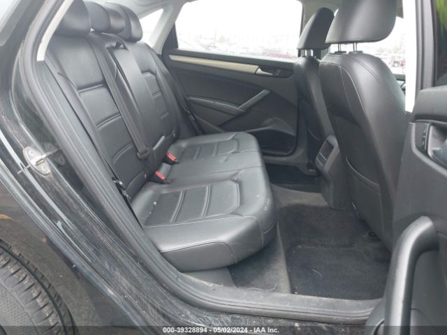 1VWAT7A35FC100791 Volkswagen Passat 1.8t Limited Edition