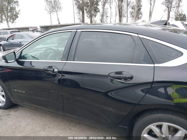 Chevrolet IMPALA 1LT 2017 2G1105S30H9192104 Image 14