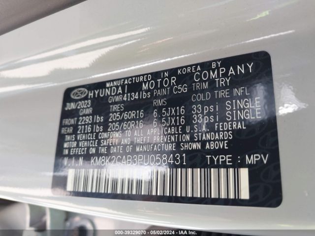 KM8K2CAB3PU058431 Hyundai Kona Se
