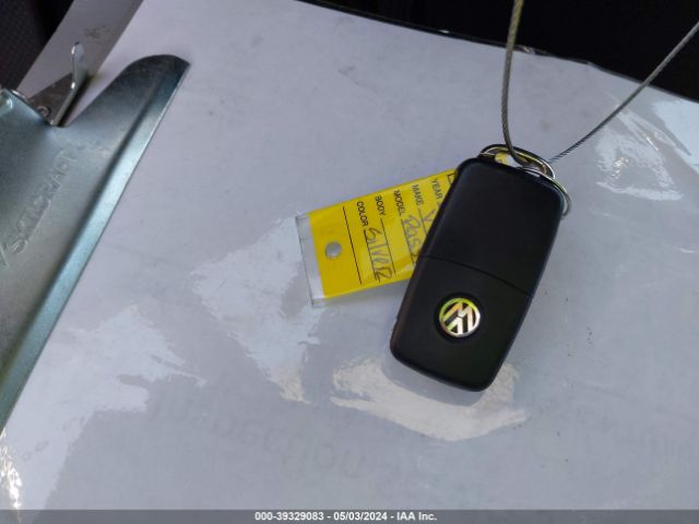 1VWBA7A35JC003562 Volkswagen Passat 2.0t Se