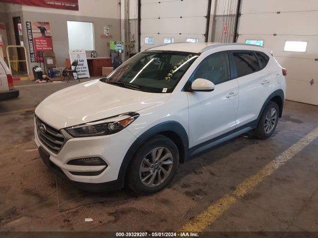 Hyundai TUCSON SE 2017 KM8J3CA40HU313662 Image 2