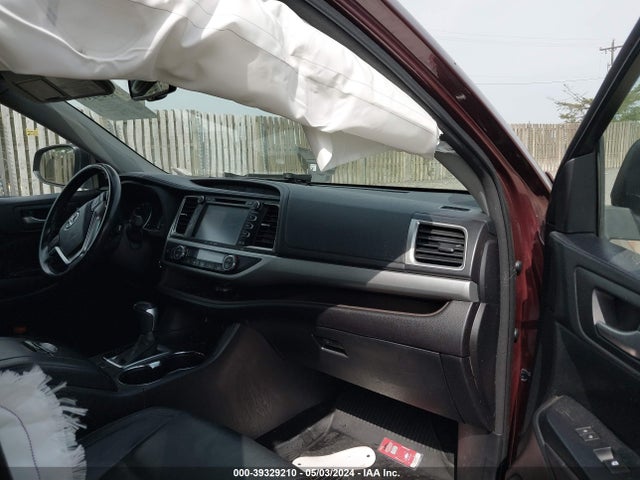 Toyota Highlander Xle V6 2016 5TDJKRFH5GS355429 Image 5