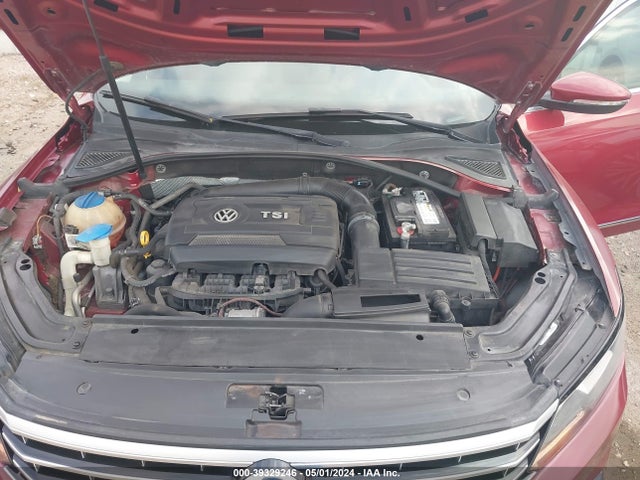 1VWAT7A3XGC042050 Volkswagen Passat 1.8t R-line