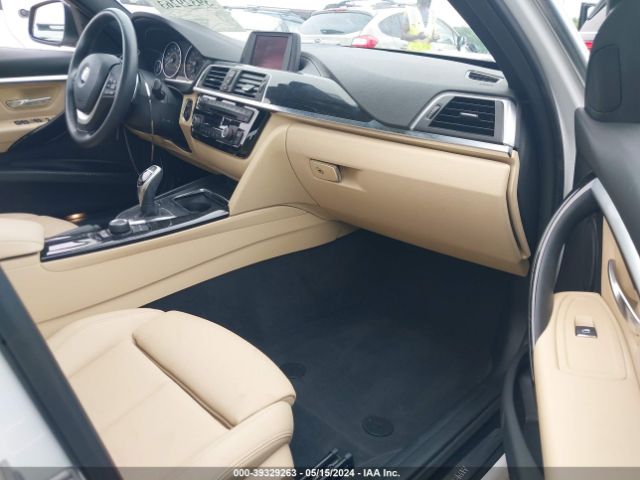 WBA8B9C58JAE22179 BMW 330I