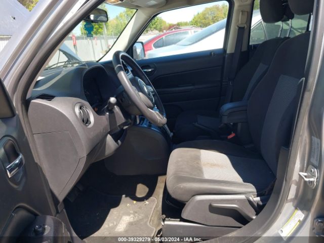 1C4NJRFB8HD175228 Jeep Patriot Latitude 4x4