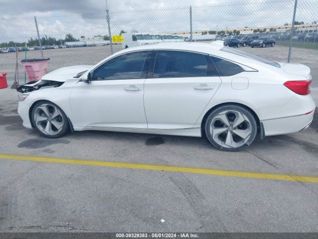 1HGCV2F90JA052368 Honda Accord Touring 2.0t