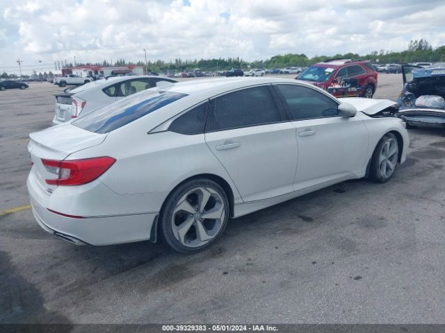 1HGCV2F90JA052368 Honda Accord Touring 2.0t