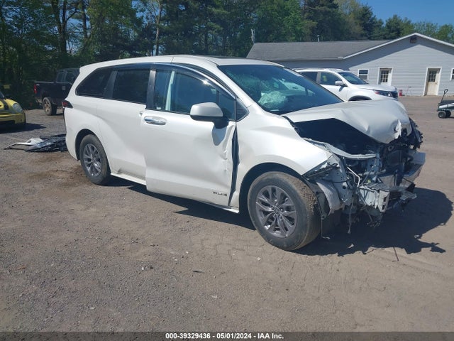 Toyota SIENNA XLE 2021 5TDYRKEC2MS024570 main image