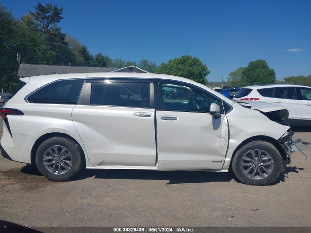 Toyota SIENNA XLE 2021 5TDYRKEC2MS024570 Image 14
