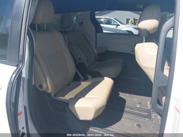 Toyota SIENNA XLE 2021 5TDYRKEC2MS024570 Image 8