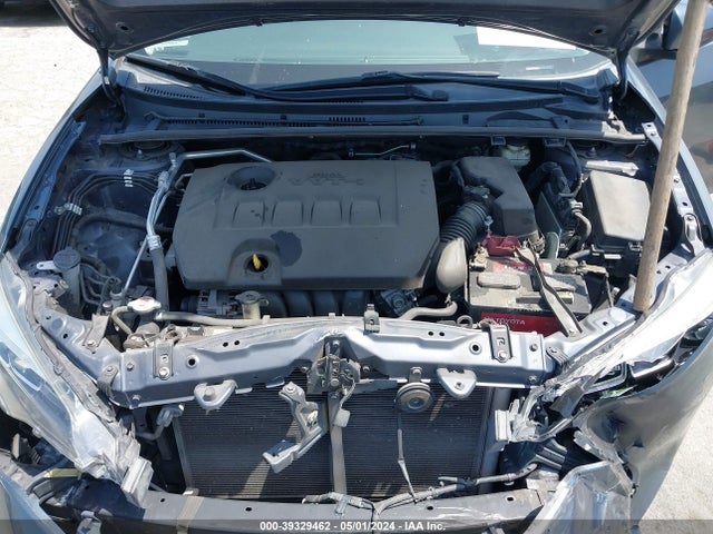 Toyota Corolla Xle 2018 5YFBURHE8JP739772 Image 10