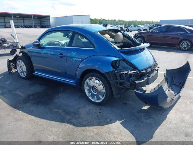 3VWJD7AT3KM717287 Volkswagen Beetle 2.0t Se