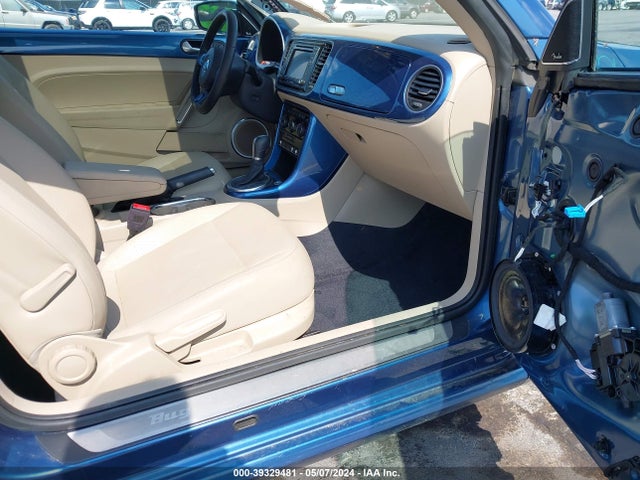 3VWJD7AT3KM717287 Volkswagen Beetle 2.0t Se