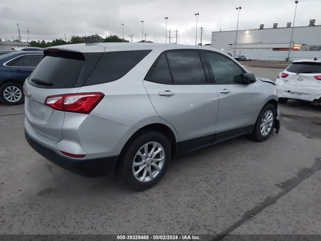 Chevrolet EQUINOX LS 2019 3GNAXHEVXKS633000 Image 4