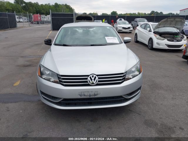 1VWAT7A37EC102993 Volkswagen Passat 1.8t Wolfsburg Edition