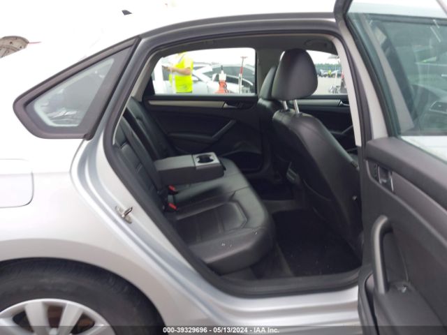 1VWAT7A37EC102993 Volkswagen Passat 1.8t Wolfsburg Edition