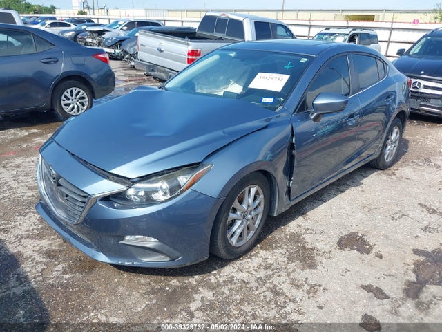 Mazda Mazda3 I Touring 2014 JM1BM1V78E1113429 Image 2