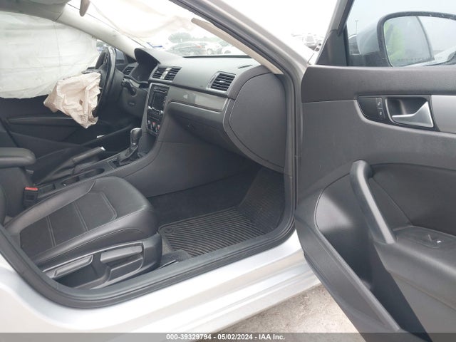 1VWAS7A39FC082427 Volkswagen Passat 1.8t Limited Edition