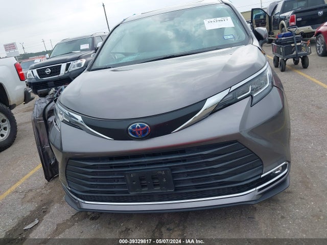 Toyota SIENNA XLE 2021 5TDYRKEC4MS067095 Image 12